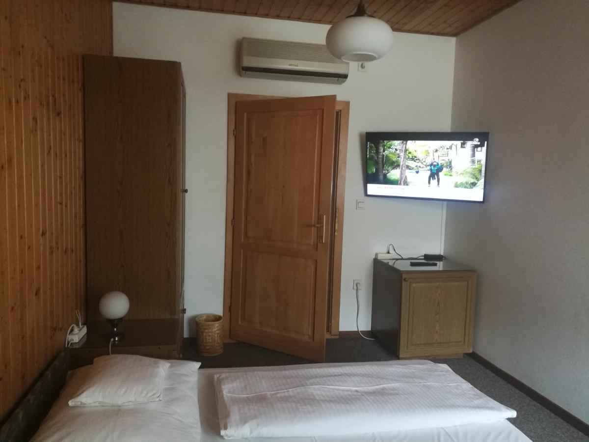 Bed and Breakfast Gruendner Vendeghaz Siófok Exteriér fotografie
