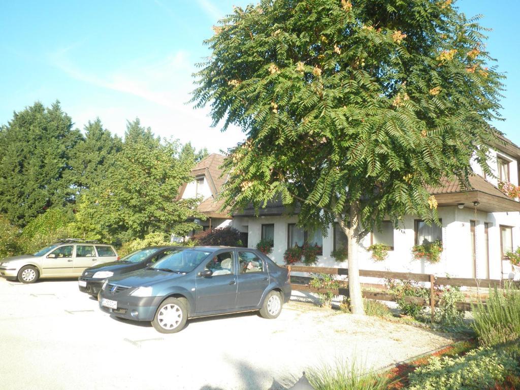 Bed and Breakfast Gruendner Vendeghaz Siófok Exteriér fotografie
